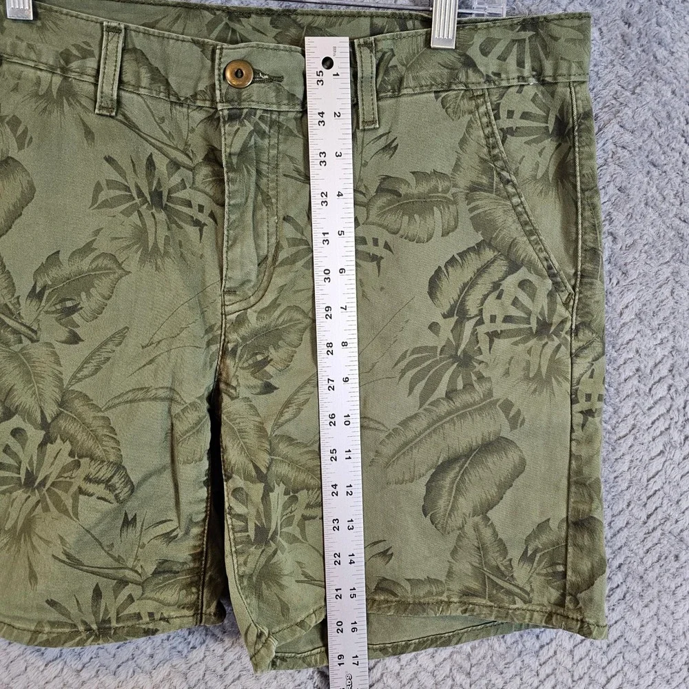Levi's Men's‎ Olive Green Tropical Leaf Floral Chino Shorts Size 31